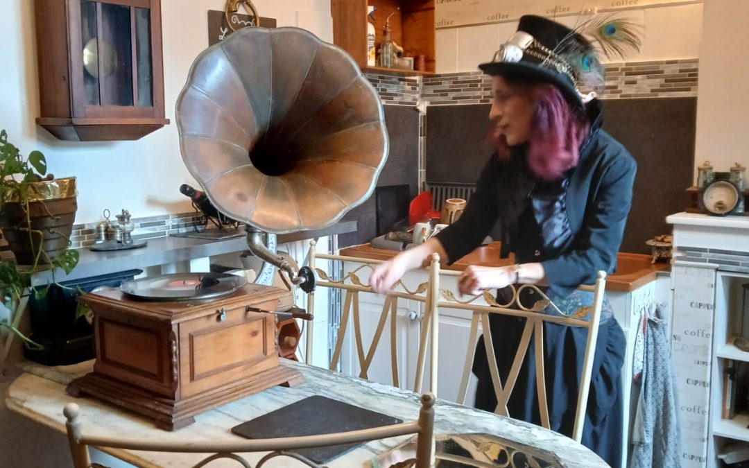 CAP couture : Les élèves explorent l&rsquo;univers steampunk pour apprendre autrement