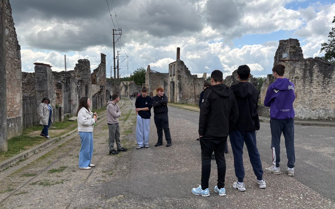 Visite d&rsquo;Oradour-sur-Glane : une leçon d&rsquo;histoire et de citoyenneté pour les élèves de l&rsquo;École Maurice Leroux